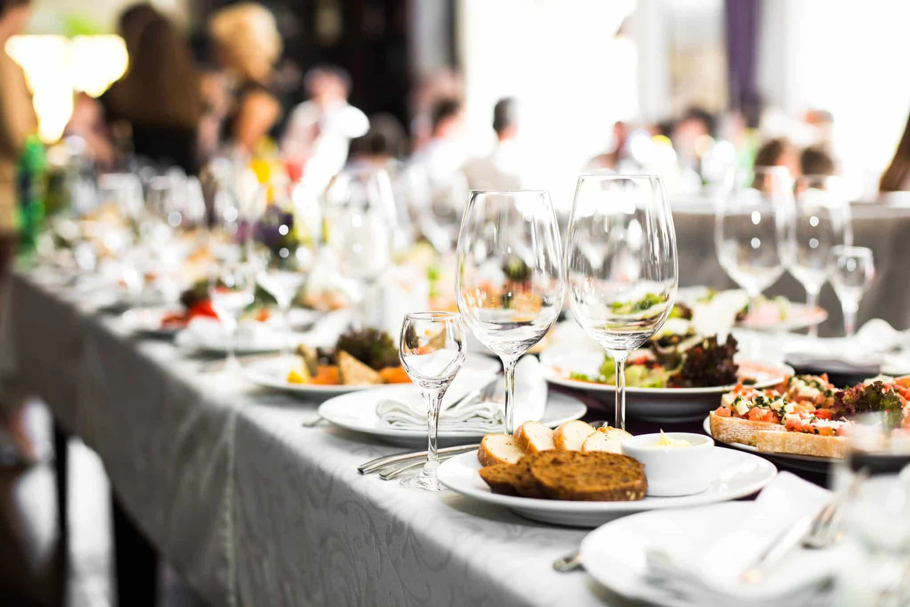 blog 651d3d4660d2 sparkling glassware stands long table prepared wedding di min