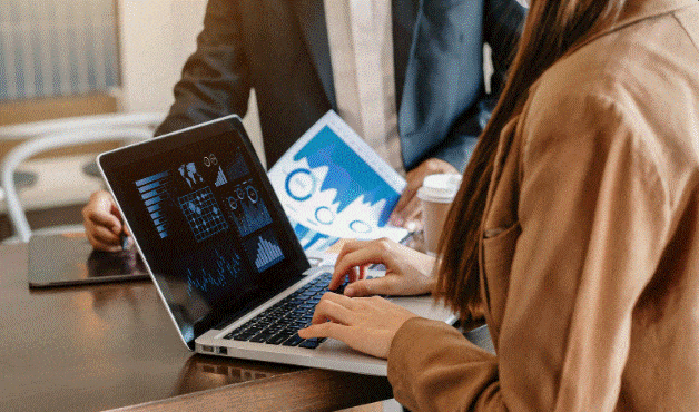 facility management software is the central authority, and a fleet of cars can communicate.
